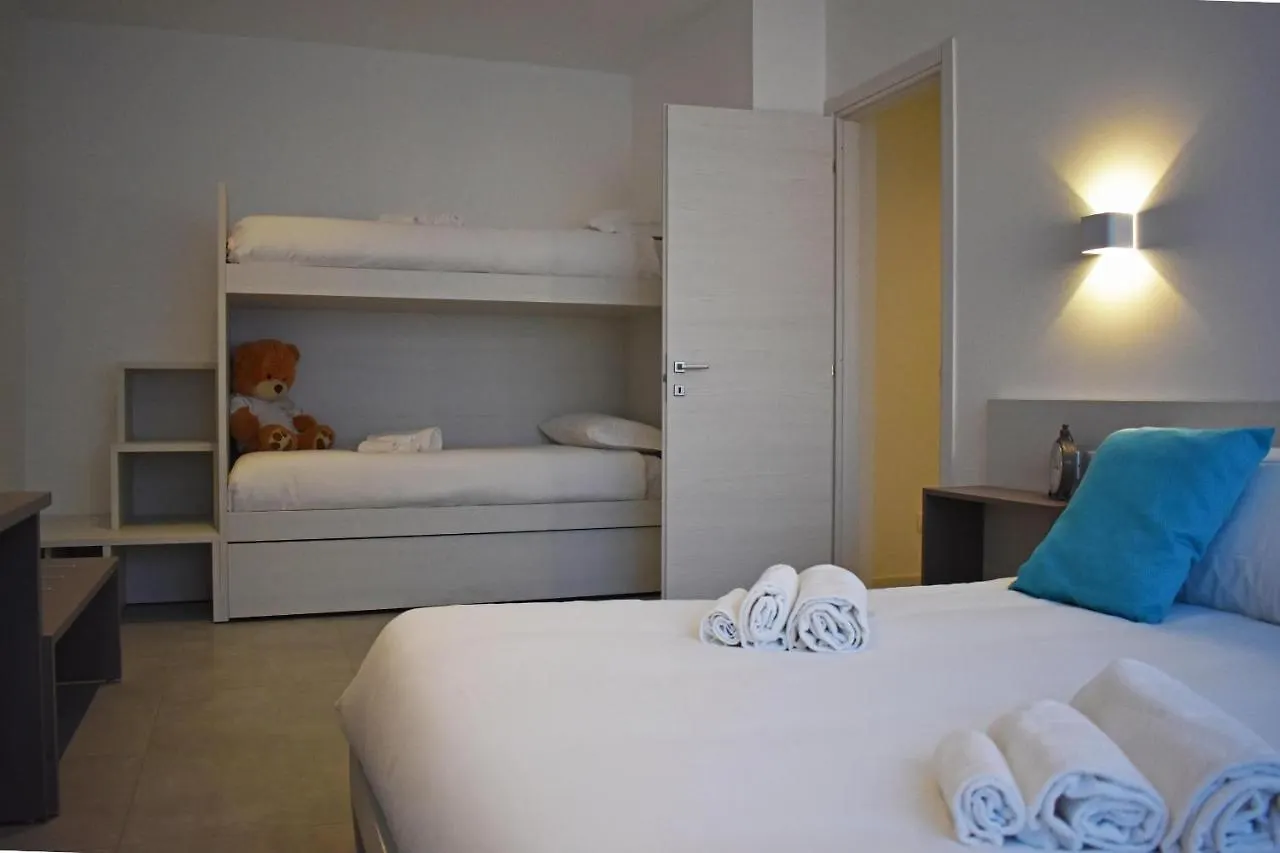 Residence Lake Como Colico 0*,