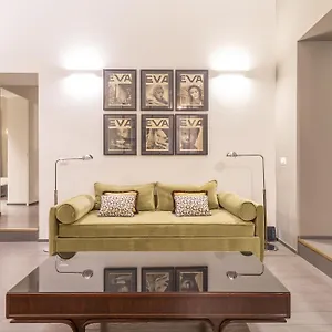 Spanish Steps Deluxe , Rome Italy